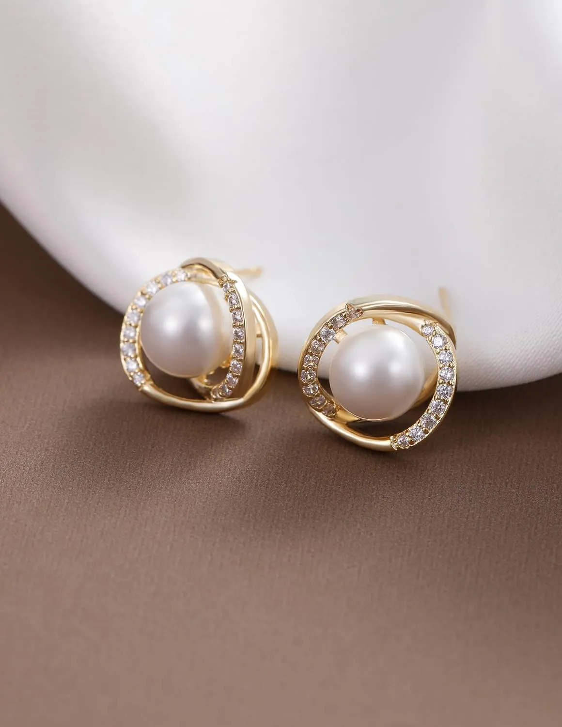 14K Gold Plated Pearl Rhinestone Stud Earrings for Women Jewelry