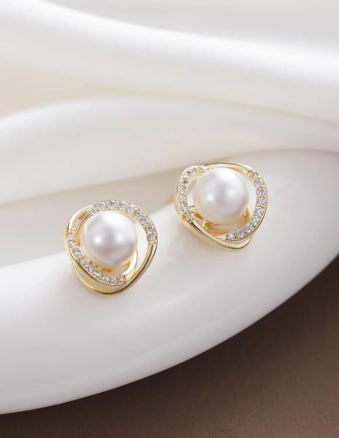 14K Gold Plated Pearl Rhinestone Stud Earrings for Women Jewelry