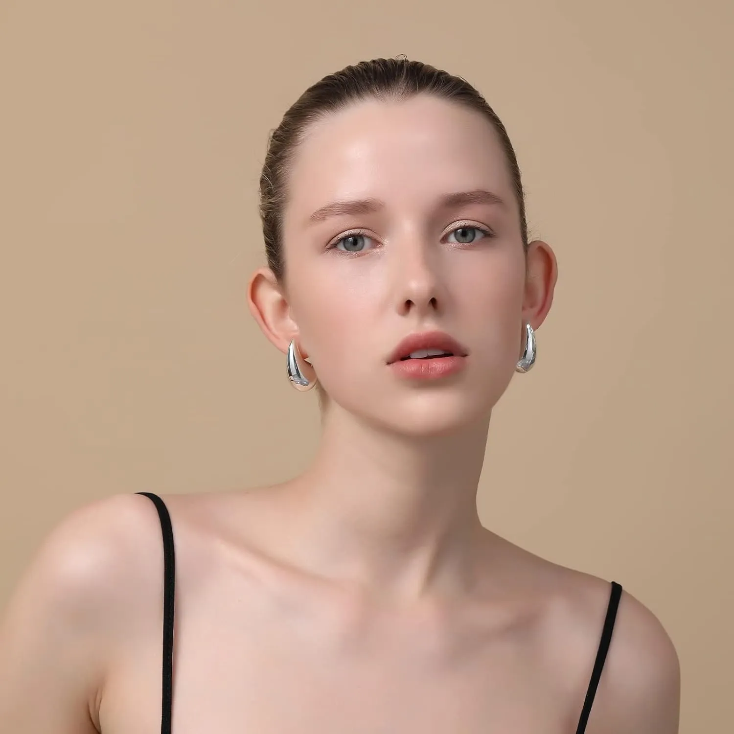 2 Pairs Apsvo Chunky Gold Silver Hoop Earrings Set for Women, Lightweight Hypoallergenic Hollow Hoop Gold Plated Teardrop Earrings for Women Trendy