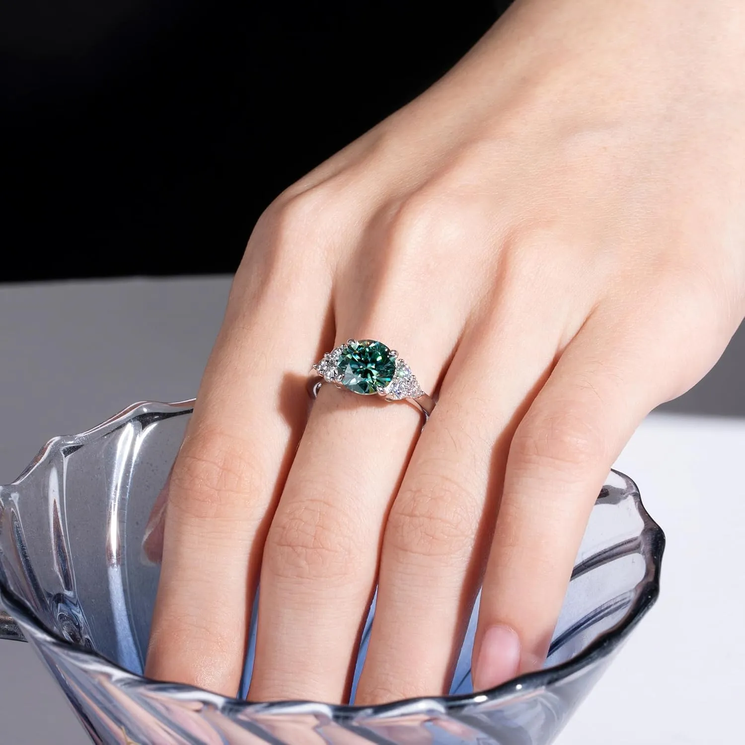 3.0 carat Fancy Vivid Blue Green Moissanite Ring 3.6 cttw Moissanite Engagement Rings for Women VVS D-color Certified Moissanite Anniversary Wedding Cluster Ring Platinum-Plated Silver Band
