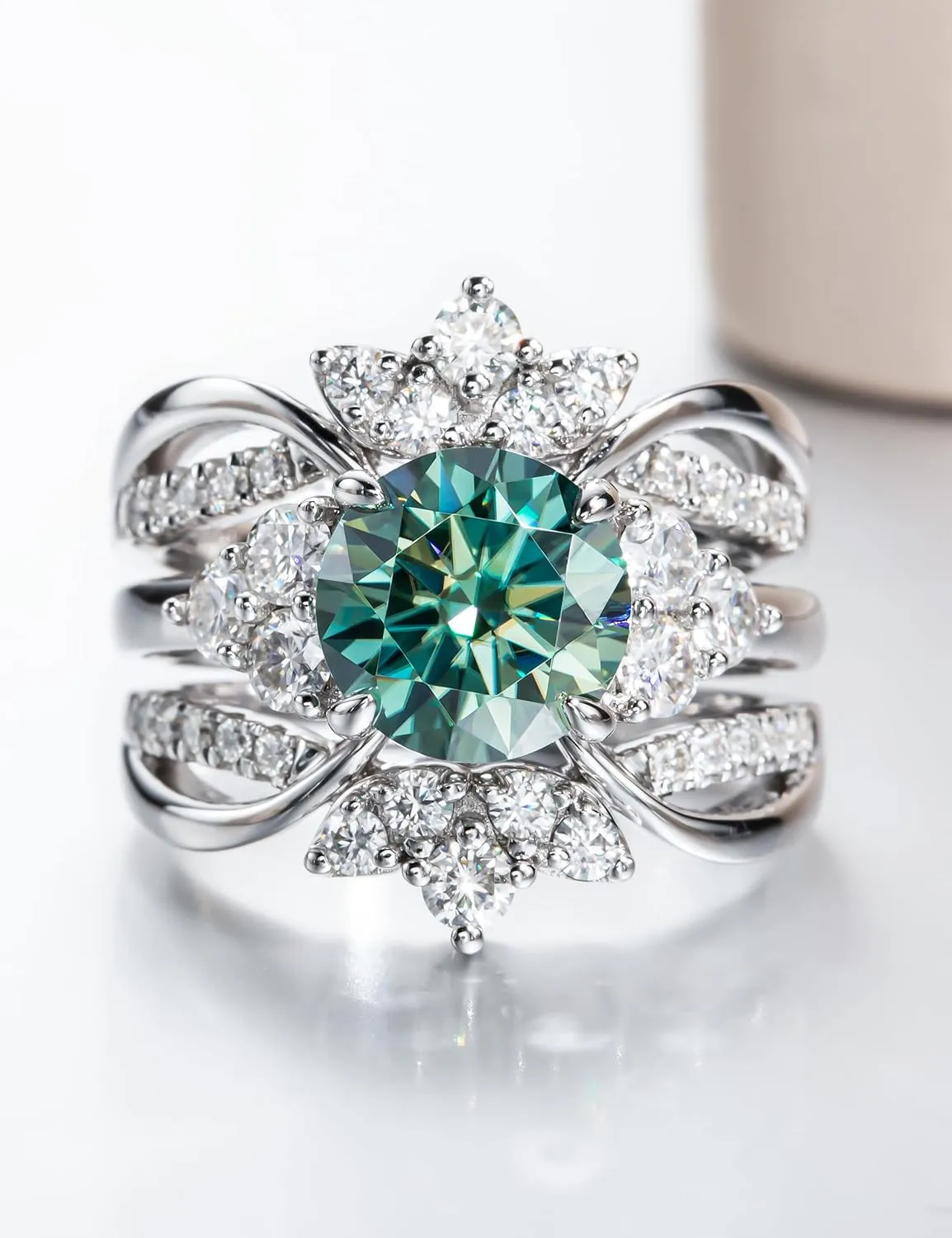 3.0 carat Fancy Vivid Blue Green Moissanite Ring 3.6 cttw Moissanite Engagement Rings for Women VVS D-color Certified Moissanite Anniversary Wedding Cluster Ring Platinum-Plated Silver Band