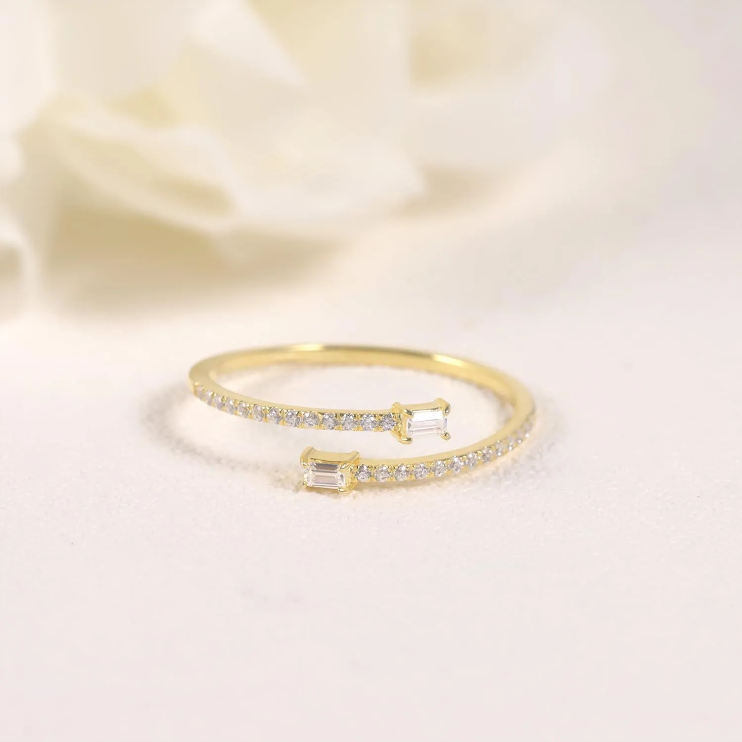 Anniversary Rings for Women,Silver Ring for Women Round Moissanites Female Rings 14K Gold Plated 925 Sterling Silver Round Cut Handmade Rings Fine Jewelry for Women Gift.