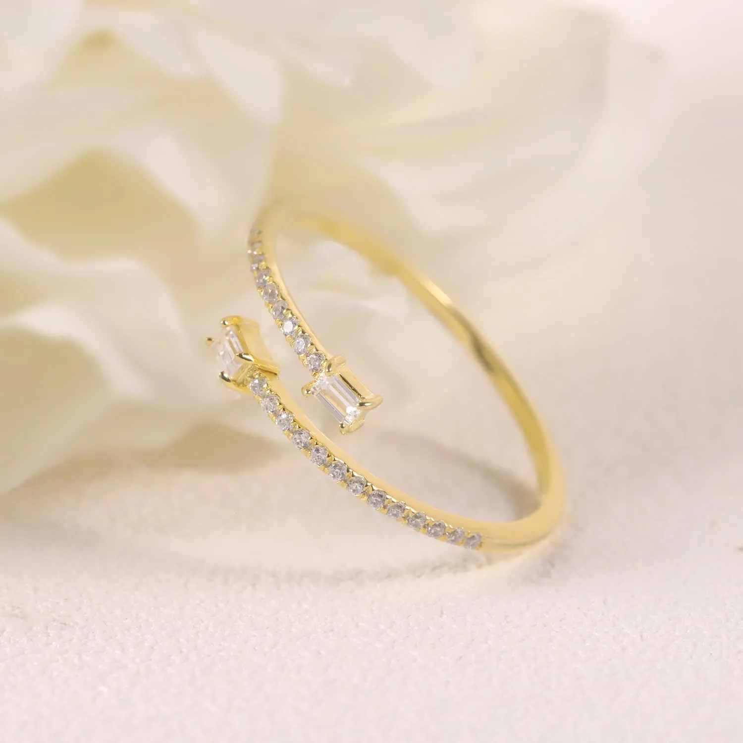 Anniversary Rings for Women,Silver Ring for Women Round Moissanites Female Rings 14K Gold Plated 925 Sterling Silver Round Cut Handmade Rings Fine Jewelry for Women Gift.