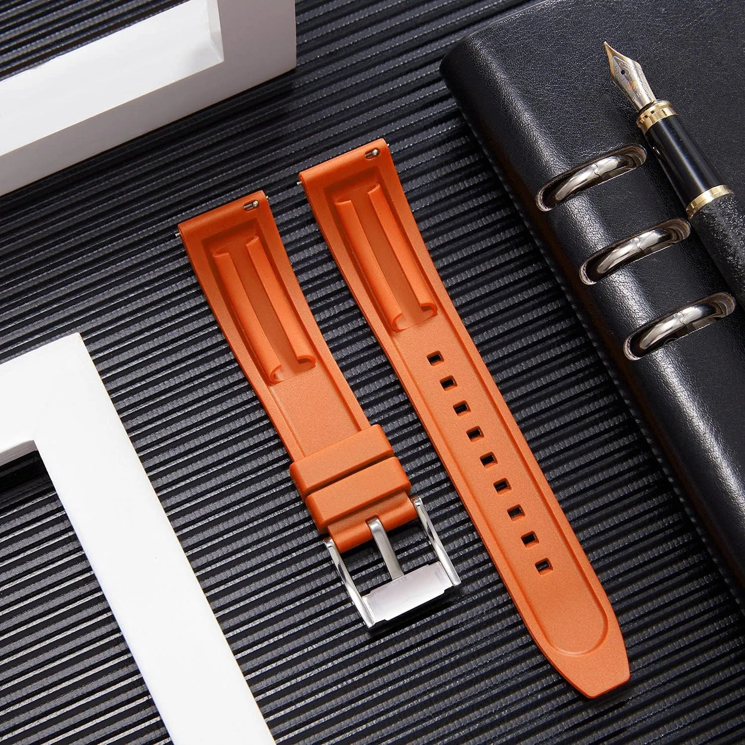 BINLUN Quick Release Silicone Watch Bands Replacement Rubber Watch Straps 18mm 19mm 20mm 21mm 22mm 24mm Smartwatches Bands for Men and Women Waterproof Sport Watchbands with 11 Colors