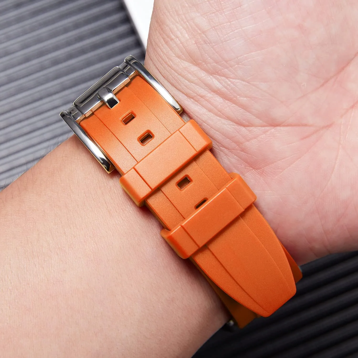 BINLUN Quick Release Silicone Watch Bands Replacement Rubber Watch Straps 18mm 19mm 20mm 21mm 22mm 24mm Smartwatches Bands for Men and Women Waterproof Sport Watchbands with 11 Colors