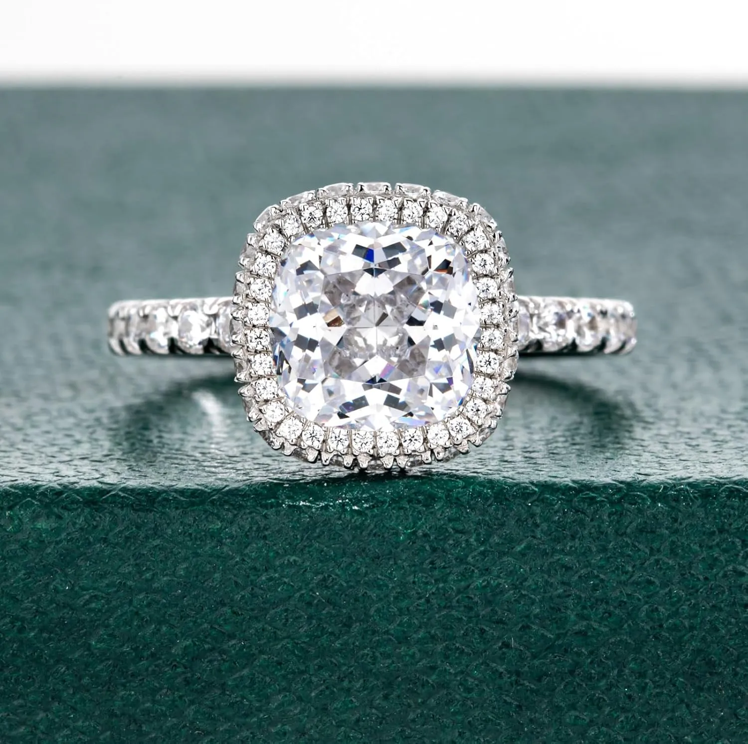 Bo.Dream Cushion/Radiant Cut Halo Cubic Zirconia Promise Rings for Her Platinum Plated Sterling Silver CZ Engagement Ring