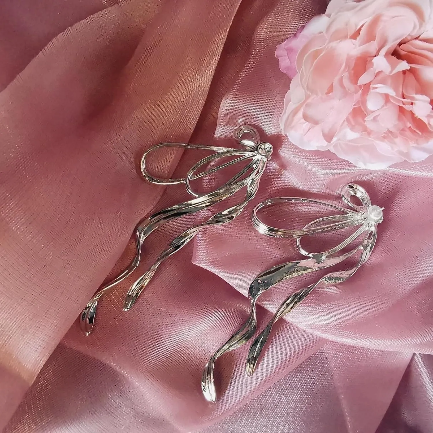 Butterfly Wing Earrings, Bowknot Ribbon Dangle Earrings for Women, Dainty Irregular Melting Geometric Earrings, Personalized Minimalist Insect Earring Studs