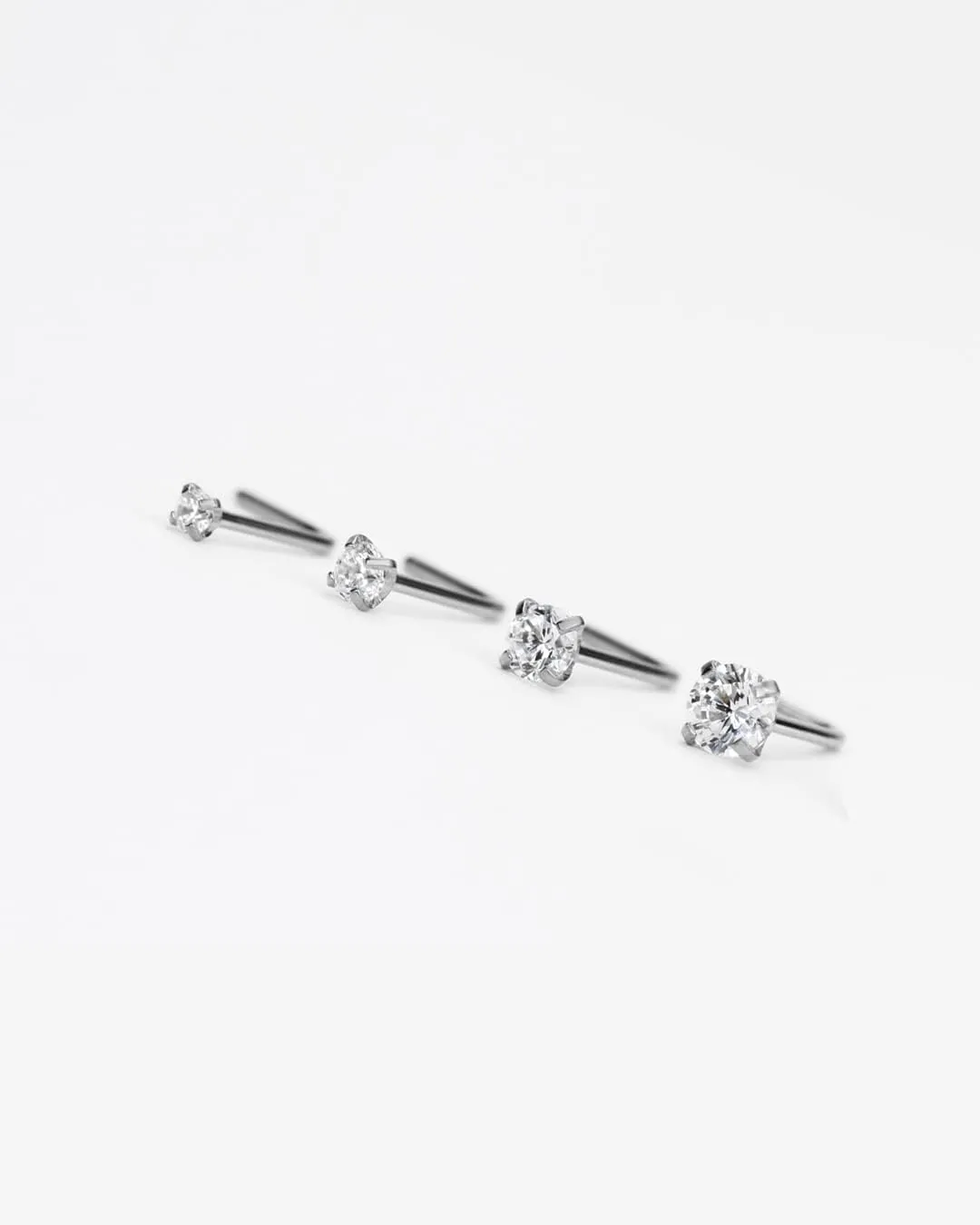 FANSING 4 Pieces Different Sizes 316L Surgical Steel Nose Studs L Shaped