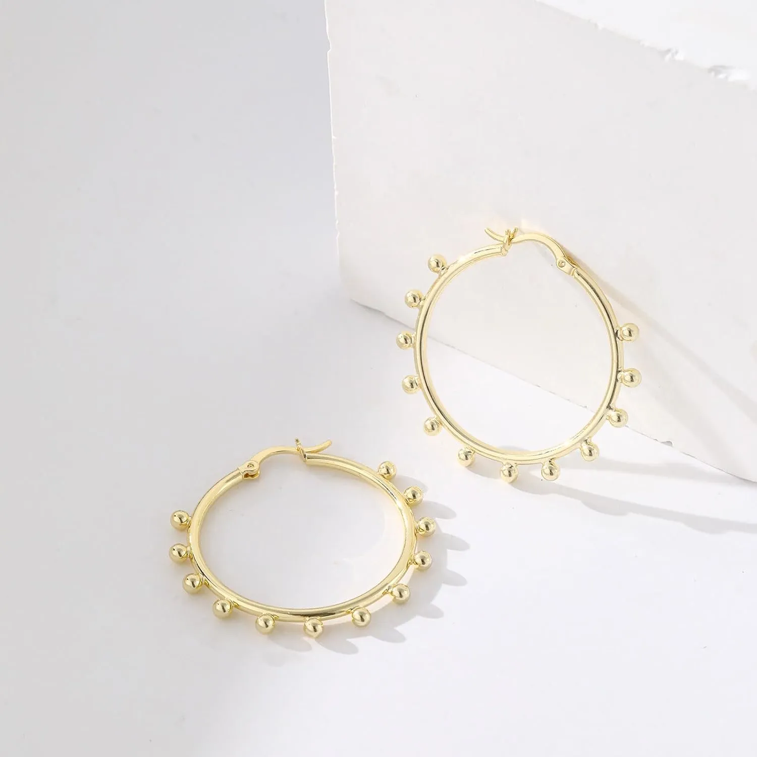 Gold Hoop Earrings for Women Gold Twisted Huggie Hoops Earrings 14K Gold Plated Earrings Sterling Silver Post Lightweight Hypoallergenic Thick Hoops Earring Set Jewelry for Women