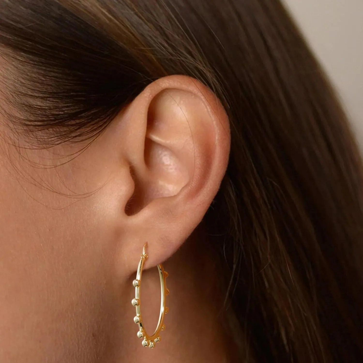 Gold Hoop Earrings for Women Gold Twisted Huggie Hoops Earrings 14K Gold Plated Earrings Sterling Silver Post Lightweight Hypoallergenic Thick Hoops Earring Set Jewelry for Women