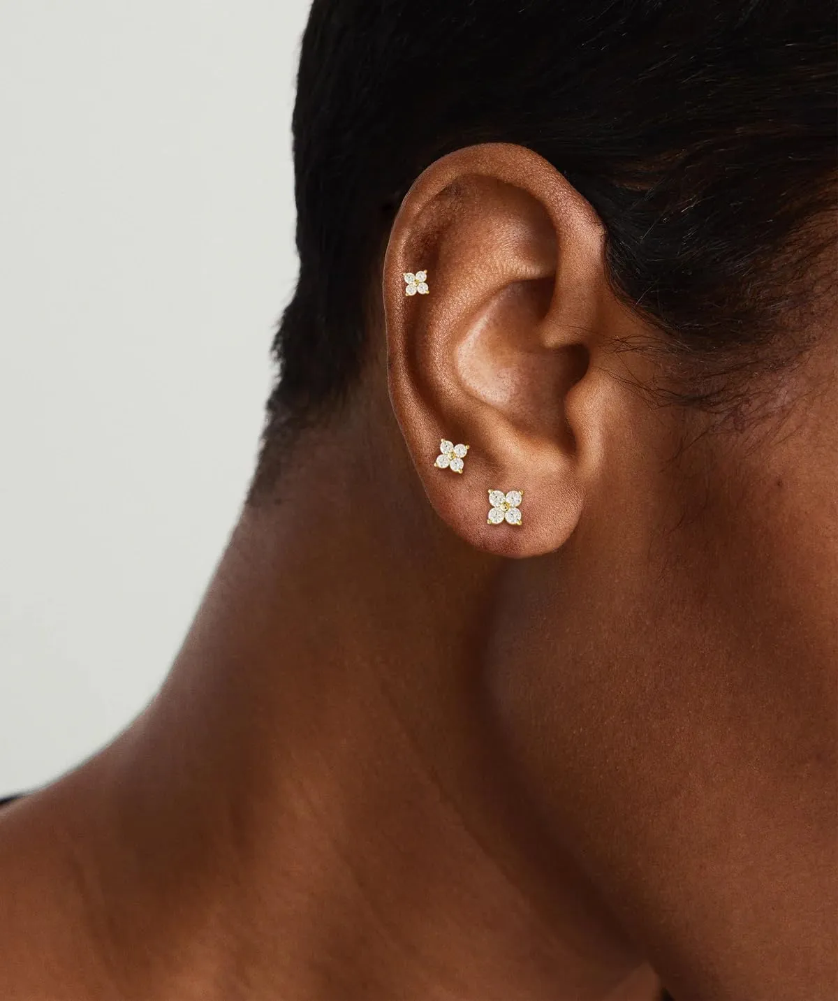 Gold Huggie Hoops Earrings Set for Women, Hypoallergenic 14K Gold Plated Studs Hoop Earrings Set for Multiple Piercings, Dainty Heart Z Cartilage Cross Earring Zircon Small Jewelry Gifts