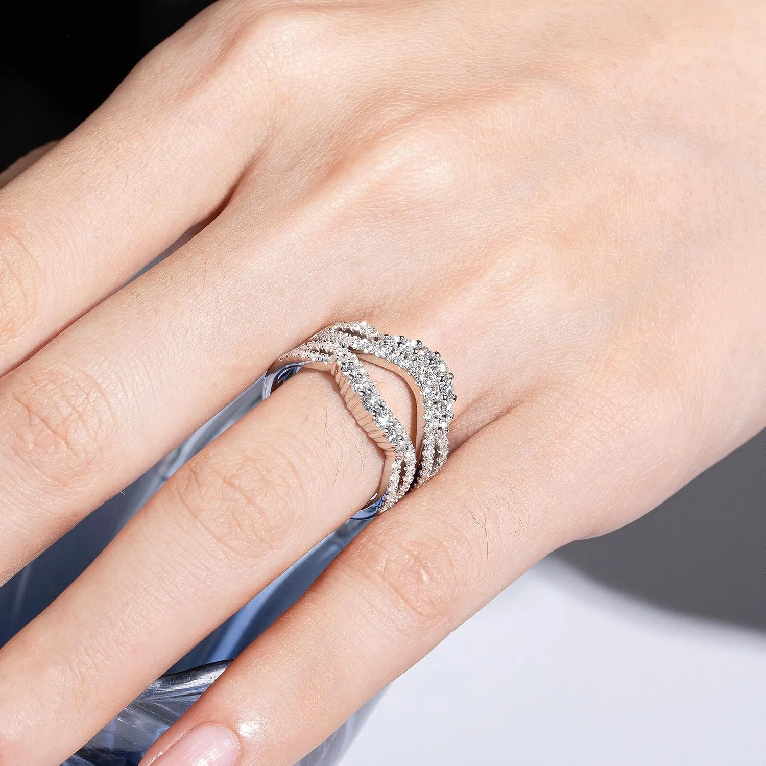 Infinity 2.0 mm Moissanite Bezel Eternity Ring Wedding Band for Women VVS D-color Moissanite Anniversary Engagement Twisting Channel Eternity Bands Platinum-Plated Silver Stacking Rings