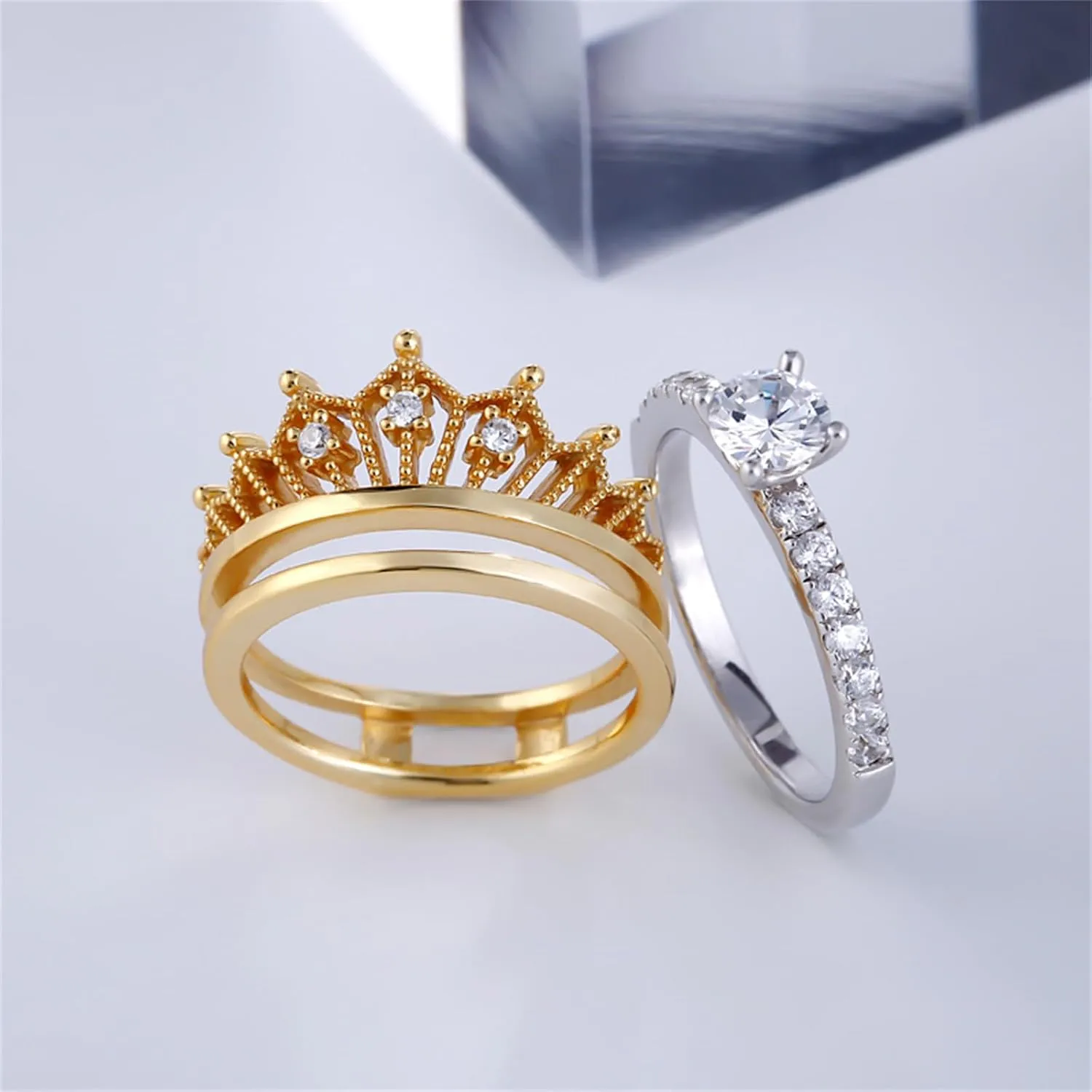 Jeulia 2 Carat Crown 925 Sterling Silver Ring For Women Crown Two Tone Round Cut Wedding Ring Sets Gold Plated Wedding Band Cubic Zirconia Engagement Ring Anniversary Promise with Jewelry Box