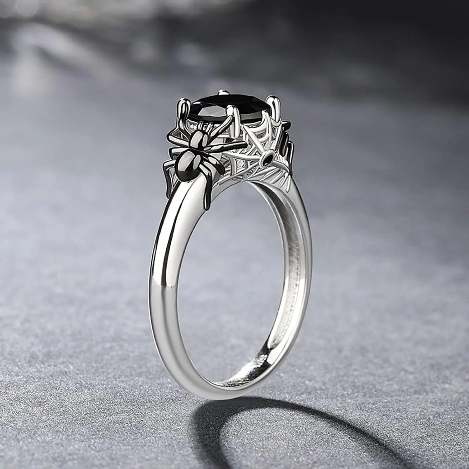 Jeulia Round Cut Silver Ring: Sterling Silver Hug Me Black Spider Gothic Ring Band Fashion Anniversary Promise Engagement Wedding Halloween Ring Set for Her with Gift Jewelry Box