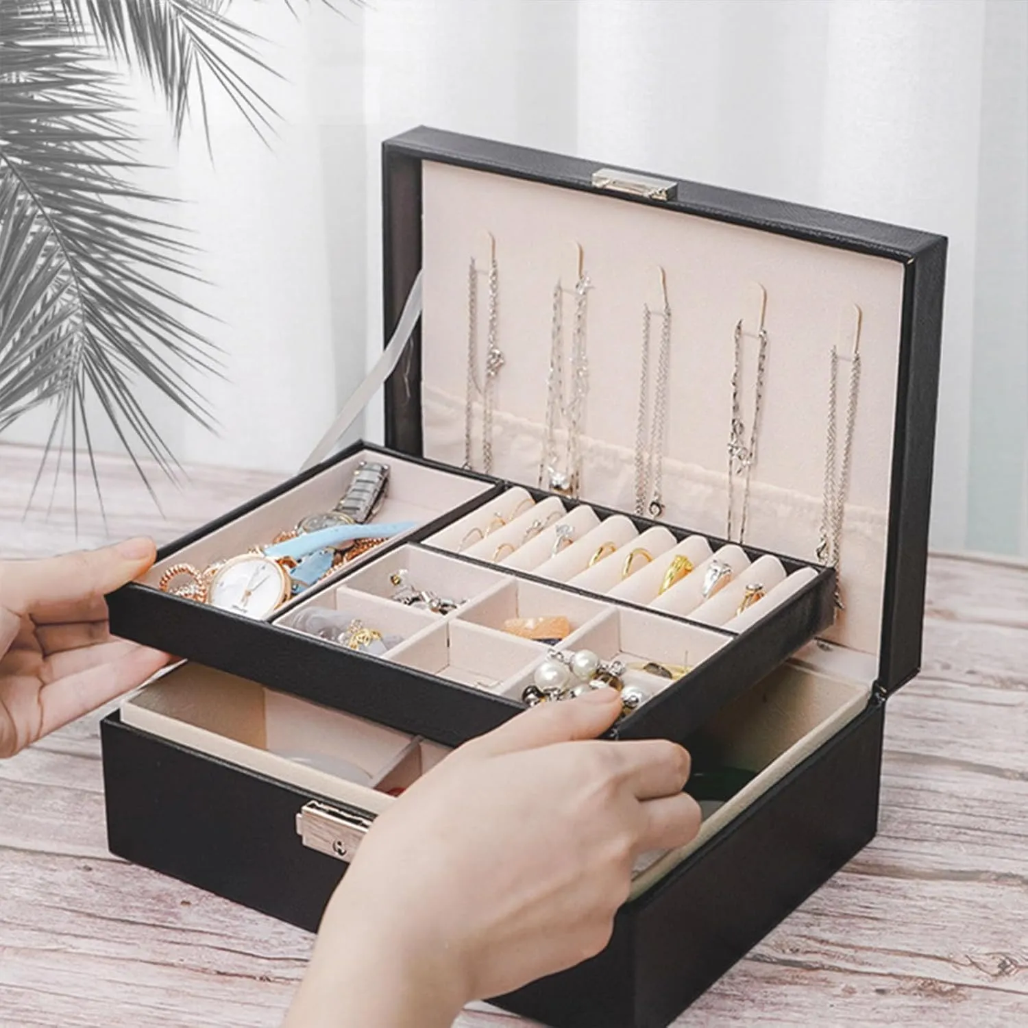 Jewelry Box for Women, 2 Layer Jewelry Storage Box PU Leather Soft Velvet Lined Travel Jewelry Organizer with Lock Removable Tray for Rings Earrings Necklace Bracelet Watch Teenager Women Girls Gifts