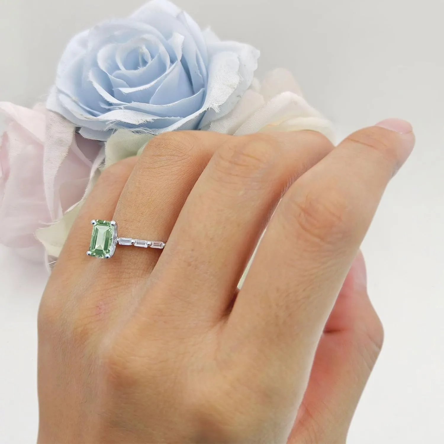 OMRANII Art Deco Emerald Cut Natural Green Amethyst Prasiolite Solitaire Vintage Style Sparkling Baguette Wedding Engagement Ring Solid 925 Sterling Silver