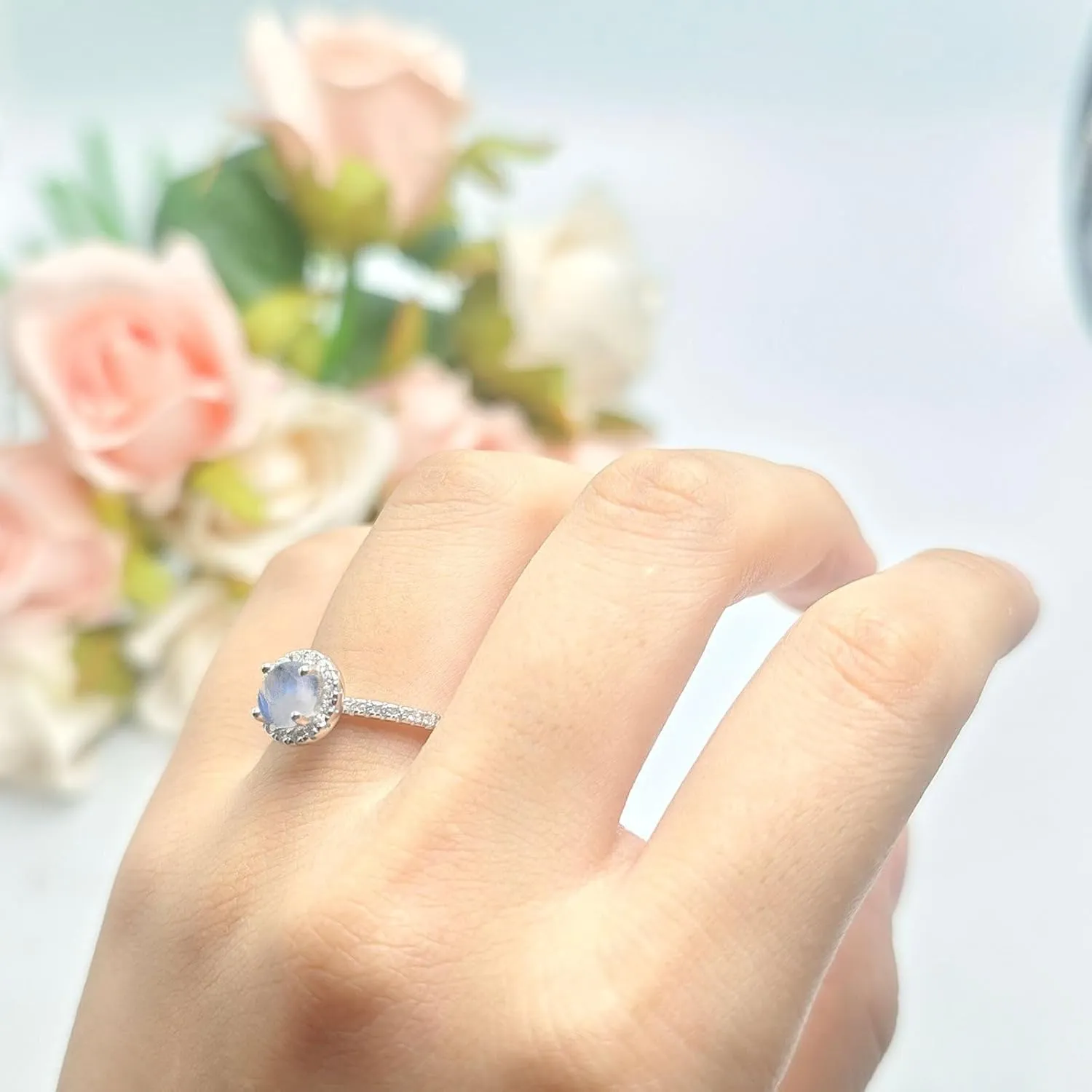 OMRANII Art Deco Ring Round Natural Moonstone Sparkling Halo CZ Vintage Style Wedding Engagement Rings For Women 925 Sterling Silver Gifts For Her