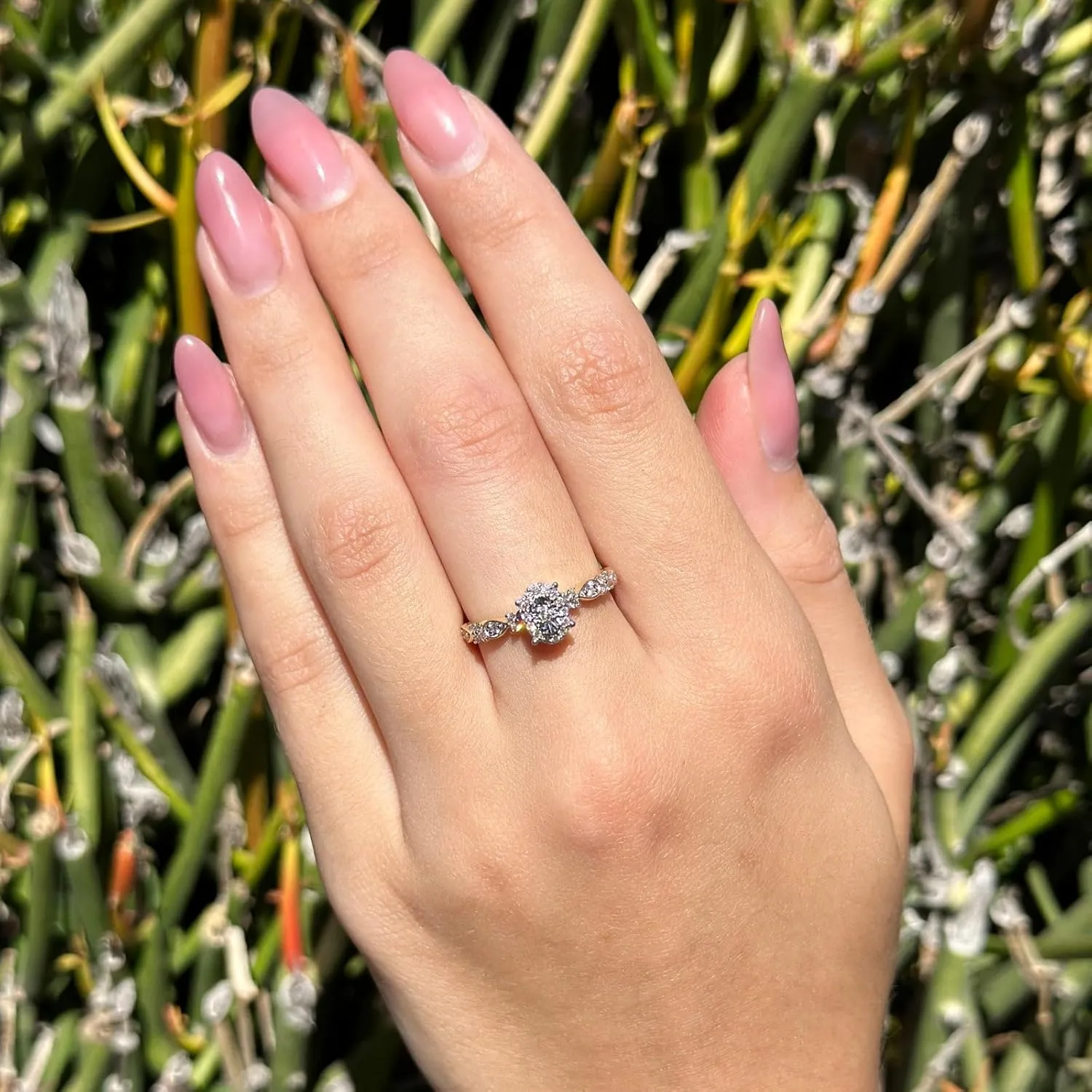 OMRANII Sparkling Oval Shaped Halo Two Tone Pear Vintage Style Round Natural Diamond Bridal Wedding Engagement Ring Solid 14K Gold