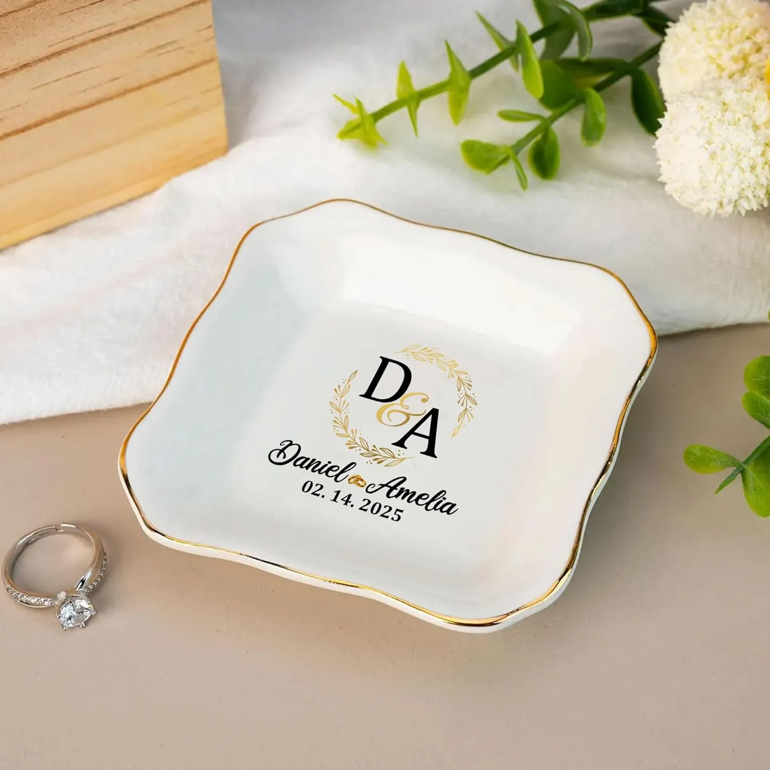Personalized Wedding Ring Dish Gifts for Couples, Married Jewelry Tray Ring Holder, Wedding Gifts for Women Newlywed Future Bride To be, Engagement Gift for Mr Mrs Wife Husband Him Her