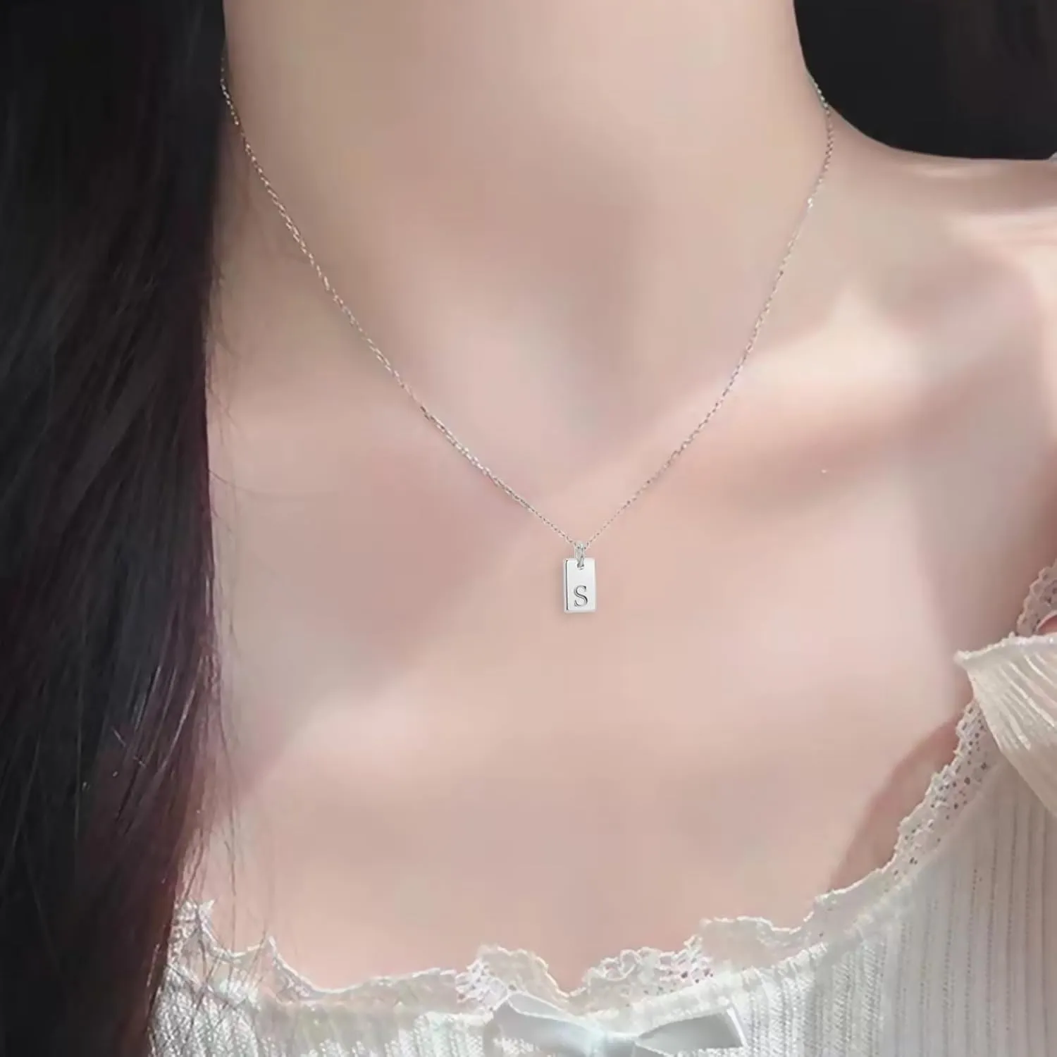REELMAR Silver Initial Necklaces for Women Trendy Name Letter Necklace Cute Initial Tag Pendant Necklace Dainty Alphabet Personalized Silver Jewelry