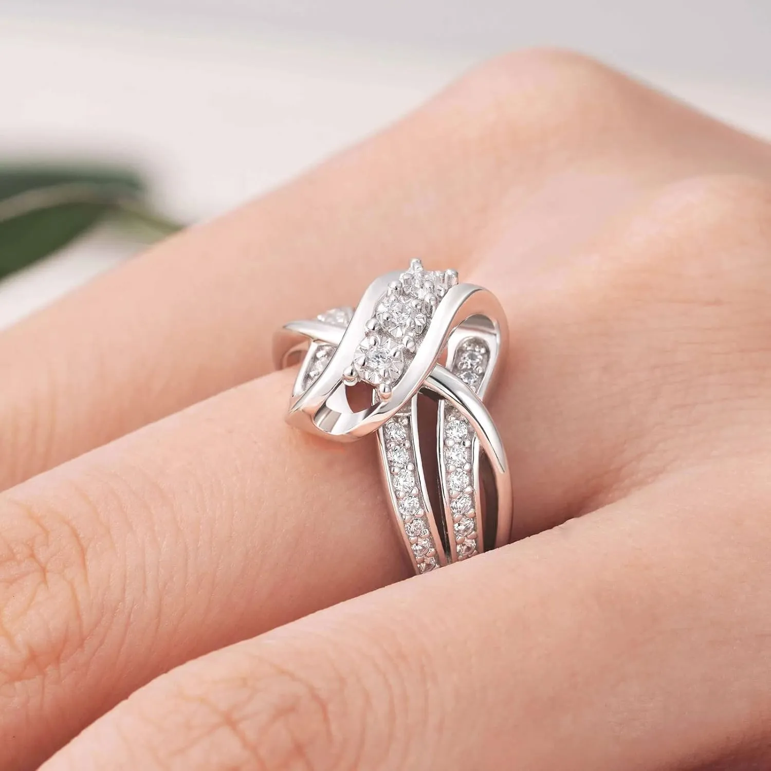 SHELOVES 925 Sterling Silver Wedding Band for Women Twisting Swirl Engagement Wedding Rings Round CZ Sz 5-10