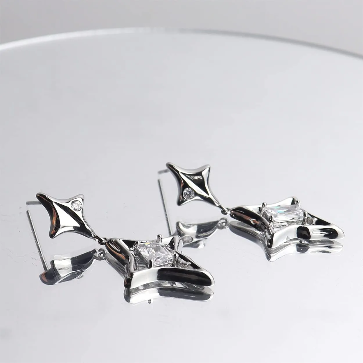 Sonateomber Star Drop Dangle Earrings for Women Trendy Unique Sparkly Rhinestone Stud Fashion Jewelry Gift