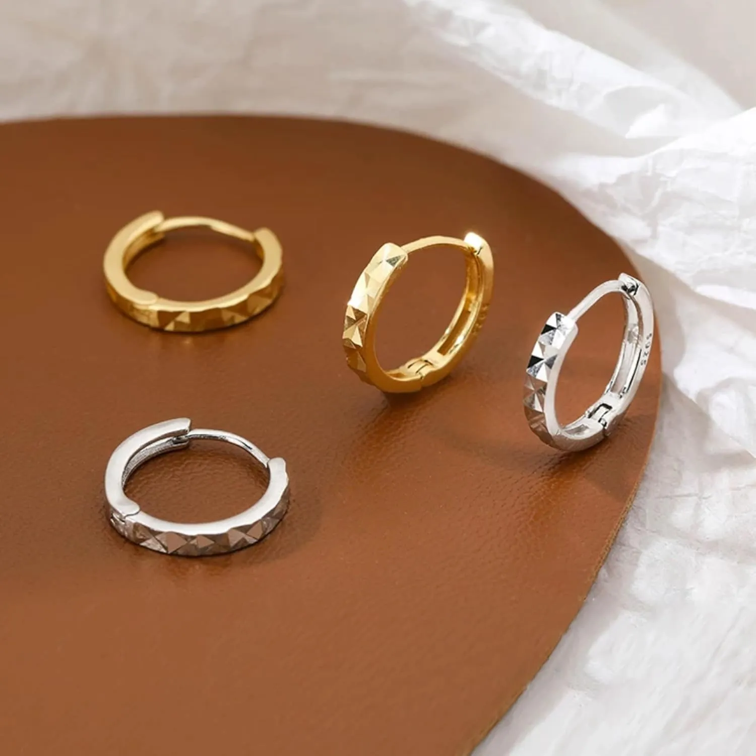 SUYACS 14K Gold Plated Diamond-cut Round Hoop Earrings for Women Dainty Irregular Huggie Earring Lightweight Hypoallergenic Earring Jewelry Birthday Wedding Gifts for Mom Wife