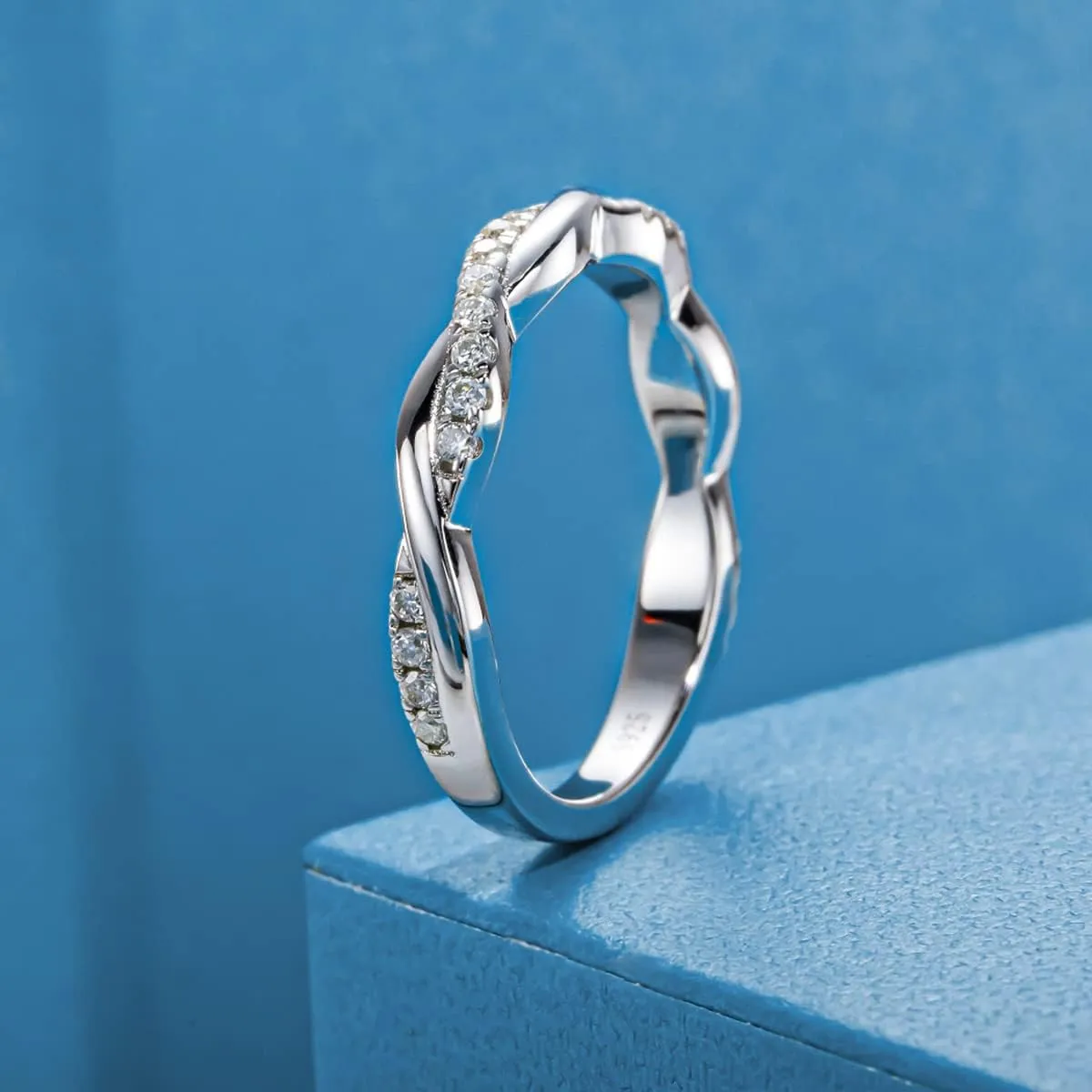Twisted Vine Infinity Moissanite Eternity Rings D color VVS1 Moissanite Pave Set Wedding Band Ring Guard Enhancer for Women Platinum-Plated Silver Promise Anniversary Engagement Band