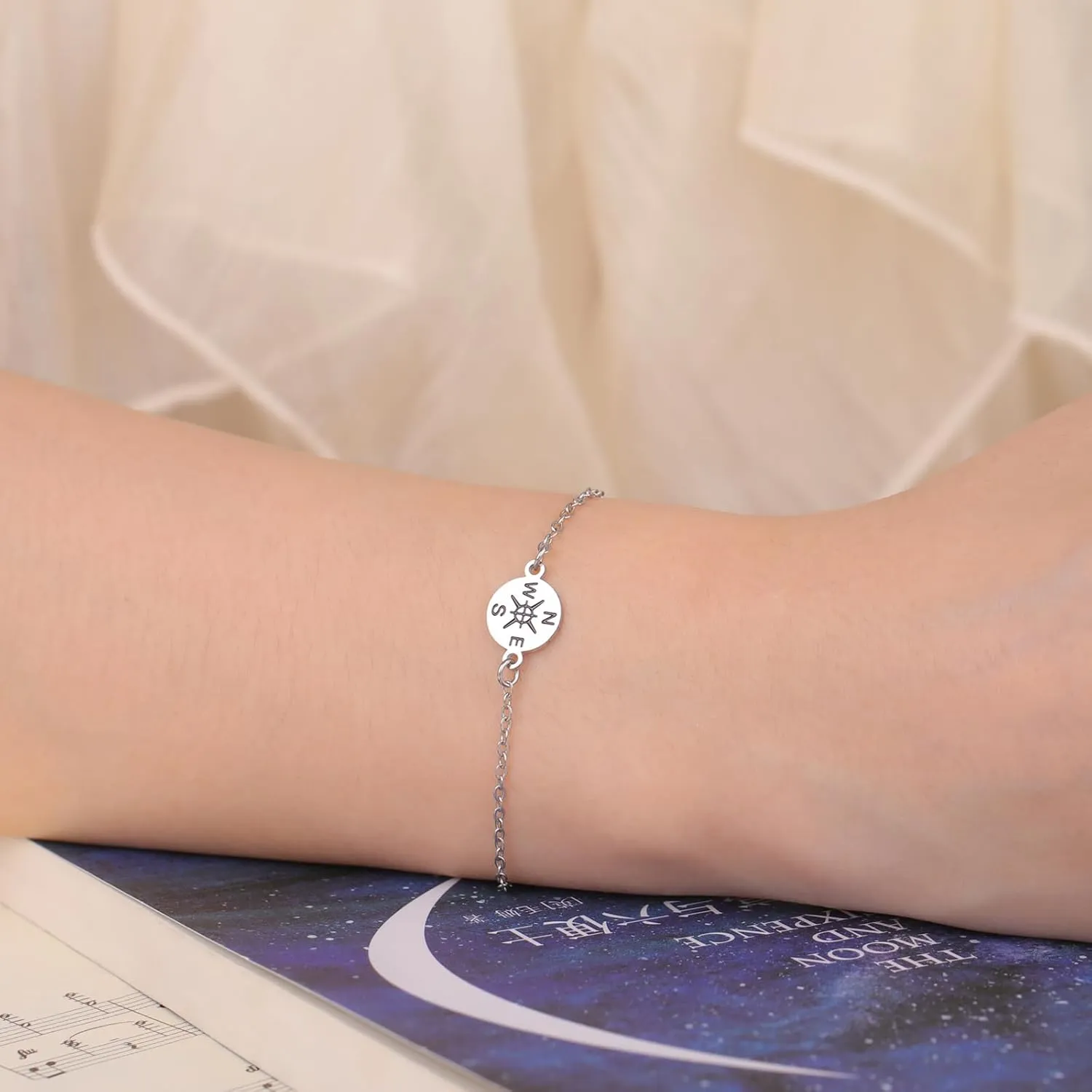 VASSAGO Graduation Bracelet Adjustable Compass Link Bracelet Grade High School College Graduation Layered Bracelet Friendship Gifts Jewelry for Her Him Women