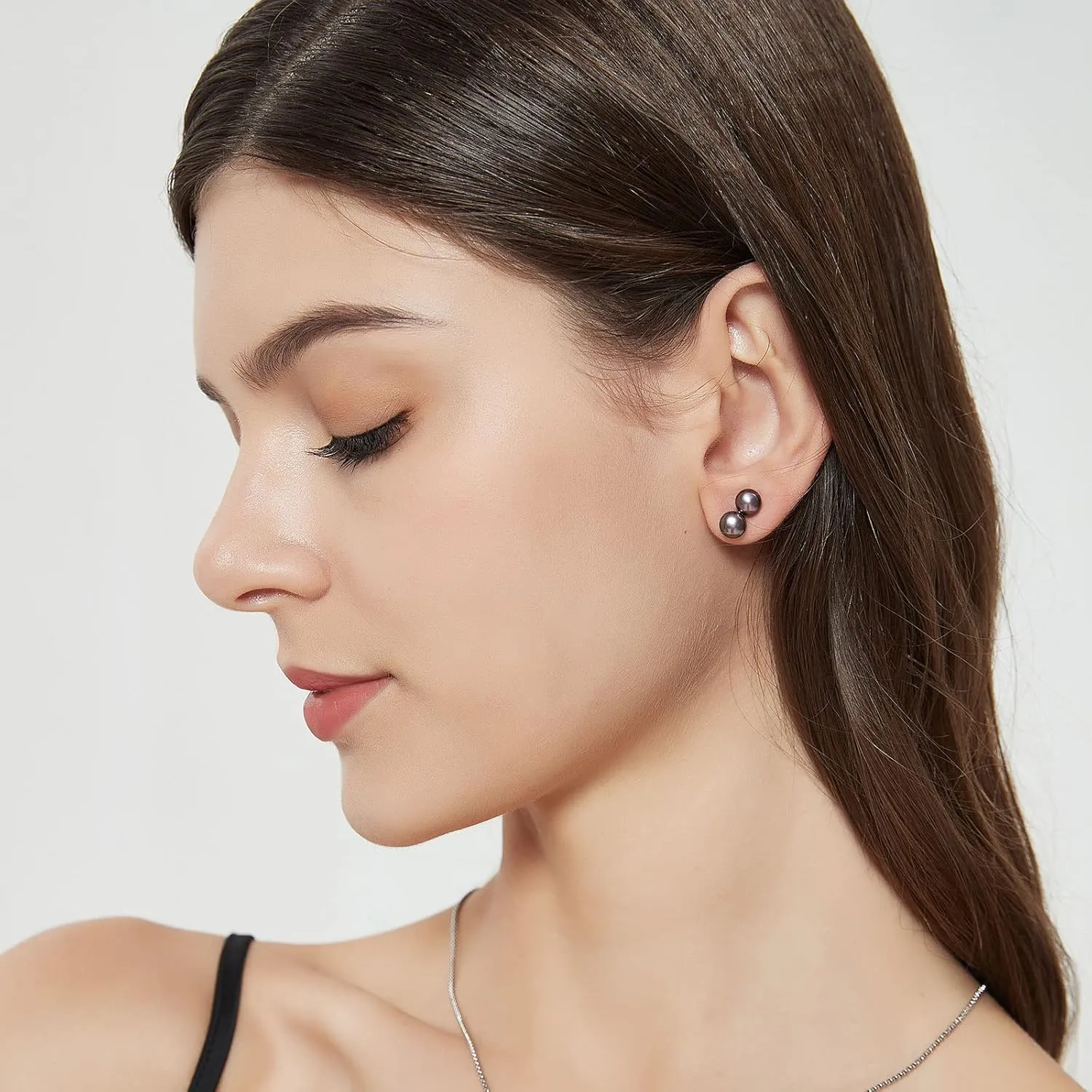 YAMI Pearl Earrings for Women, Freshwater/Saltwater Cultured Pearls in 925 Sterling Silver, Hypoallergenic Earrings for Women, Black/White